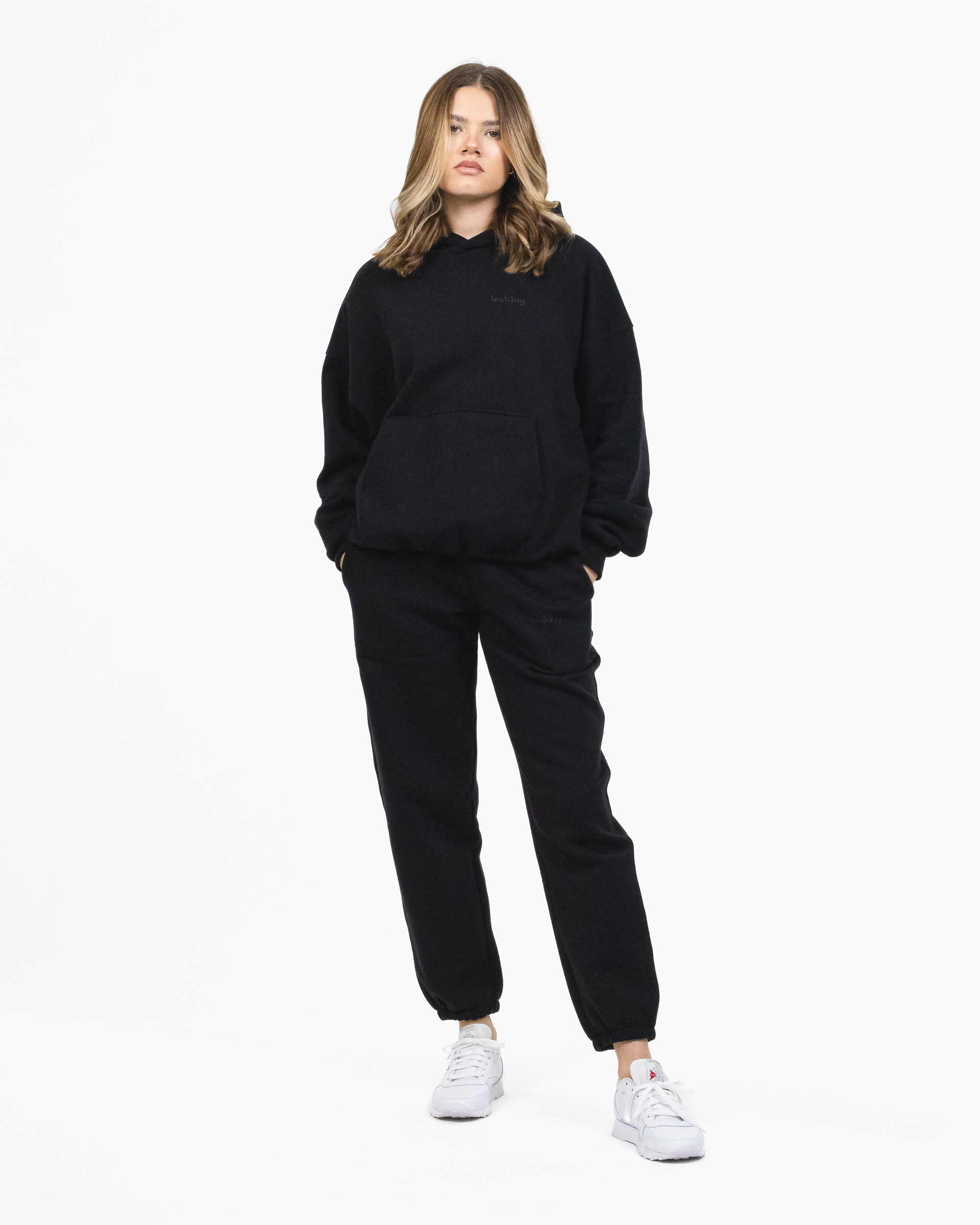 HOODIE BOXY (BLACK) - obrazek 2